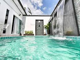 The Vista Pool Villa