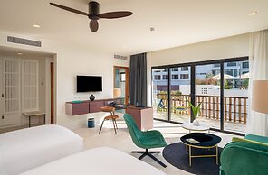 The Aviary Hotel