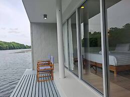 Villa La Flora Kanchanaburi