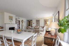 Gripsholms Bed & Breakfast