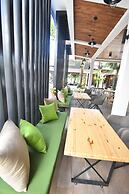 Simple Life Cliff View Resort