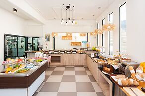 Simple Life Cliff View Resort