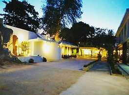 Simple Life Cliff View Resort