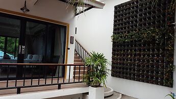 Simple Life Cliff View Resort