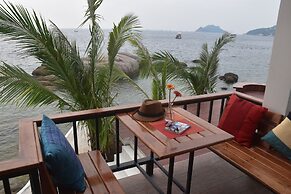 Simple Life Cliff View Resort