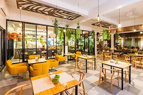 Simple Life Cliff View Resort