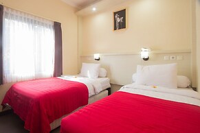 Maxi Hotel Kedonganan