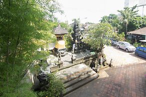 Maxi Hotel Kedonganan