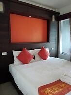 The Sea At Lanta Hotel