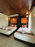 The Sea At Lanta Hotel