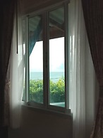 The Sea At Lanta Hotel