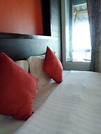 The Sea At Lanta Hotel