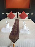 The Sea At Lanta Hotel