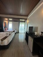 The Sea At Lanta Hotel