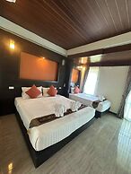 The Sea At Lanta Hotel