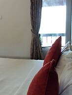 The Sea At Lanta Hotel