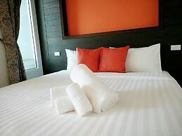 The Sea At Lanta Hotel