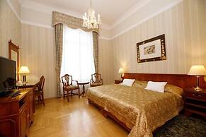 Hotel Bristol Palace
