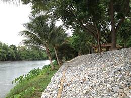 Island Resort River Kwai by October