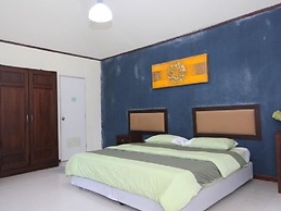 Island Resort River Kwai by October