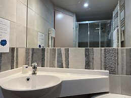 Brit Hotel Saint-Quentin