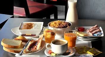 Brit Hotel Saint-Quentin