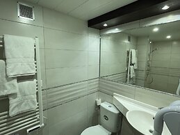 Brit Hotel Saint-Quentin