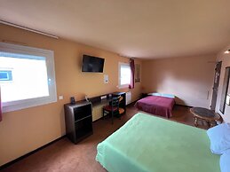 Brit Hotel Saint-Quentin