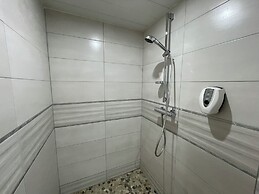 Brit Hotel Saint-Quentin