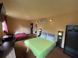 Brit Hotel Saint-Quentin