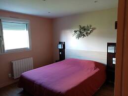 Brit Hotel Saint-Quentin