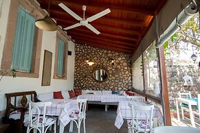 Son Vapur Kuleli Konukevi