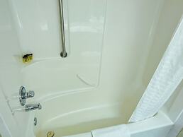 Continental Inn & Suites