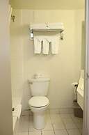 Continental Inn & Suites