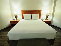 Continental Inn & Suites