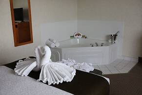 Continental Inn & Suites