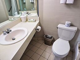 Continental Inn & Suites