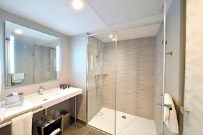 AC Hotel by Marriott Marseille Prado Velodrome