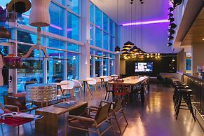 MOXY Munich Airport