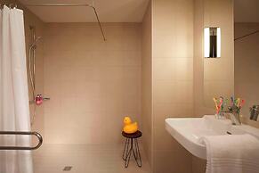 MOXY Munich Airport