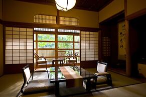 Okutsuso