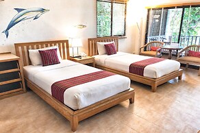 Birds and Bees Resort