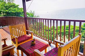 Birds and Bees Resort