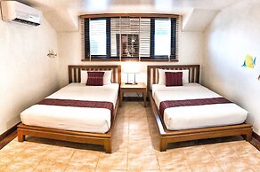 Birds and Bees Resort