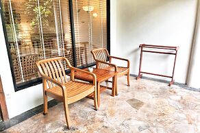 Birds and Bees Resort