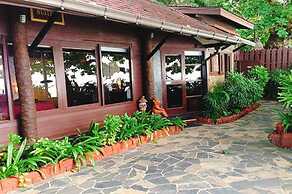 Birds and Bees Resort