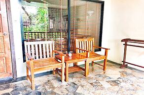 Birds and Bees Resort