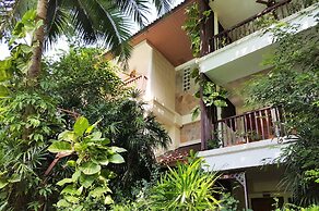 Birds and Bees Resort