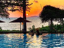 Birds and Bees Resort