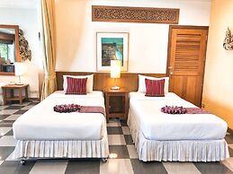 Birds and Bees Resort